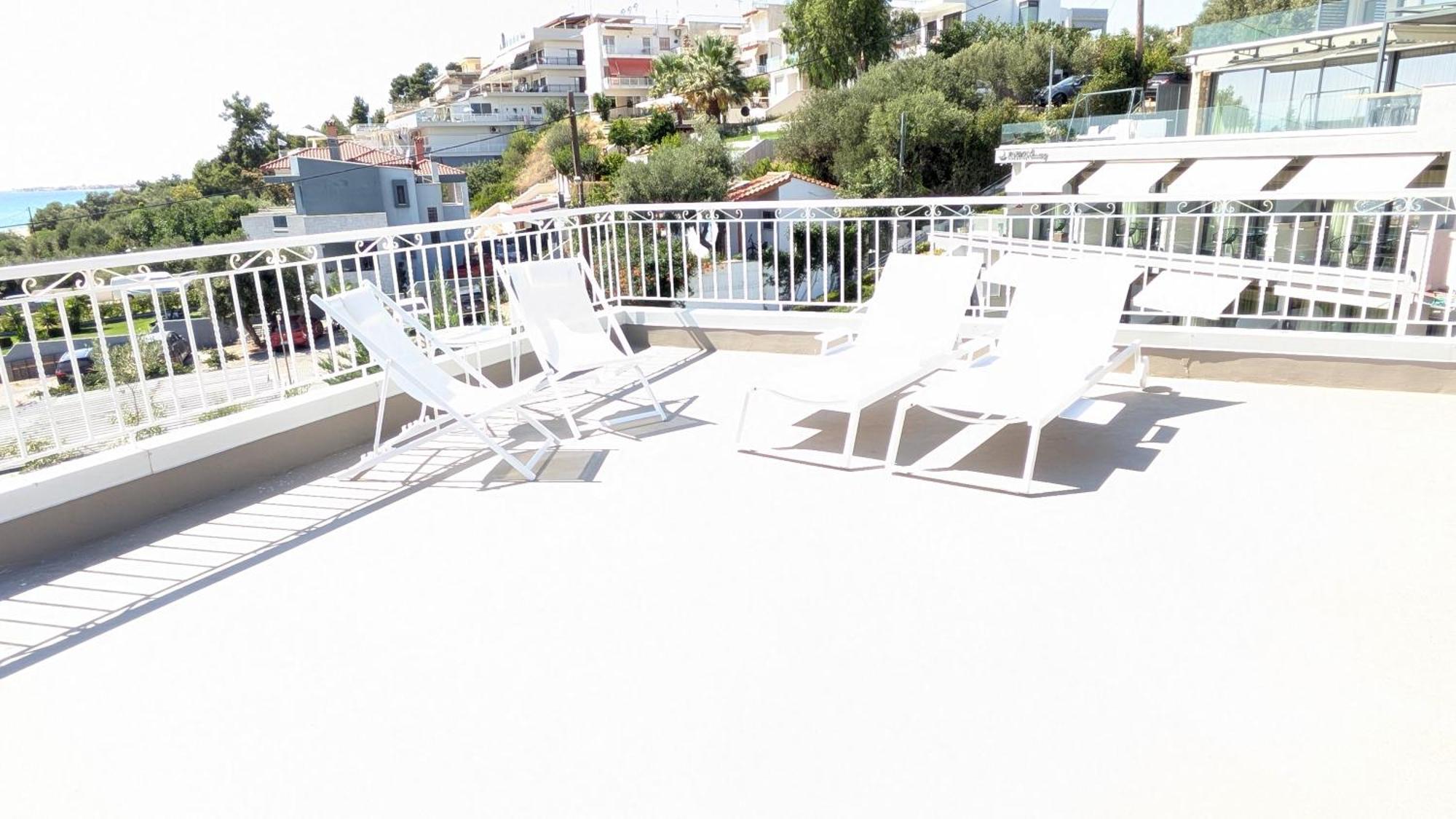Beachfront Apartment Nea Moudania Exterior foto